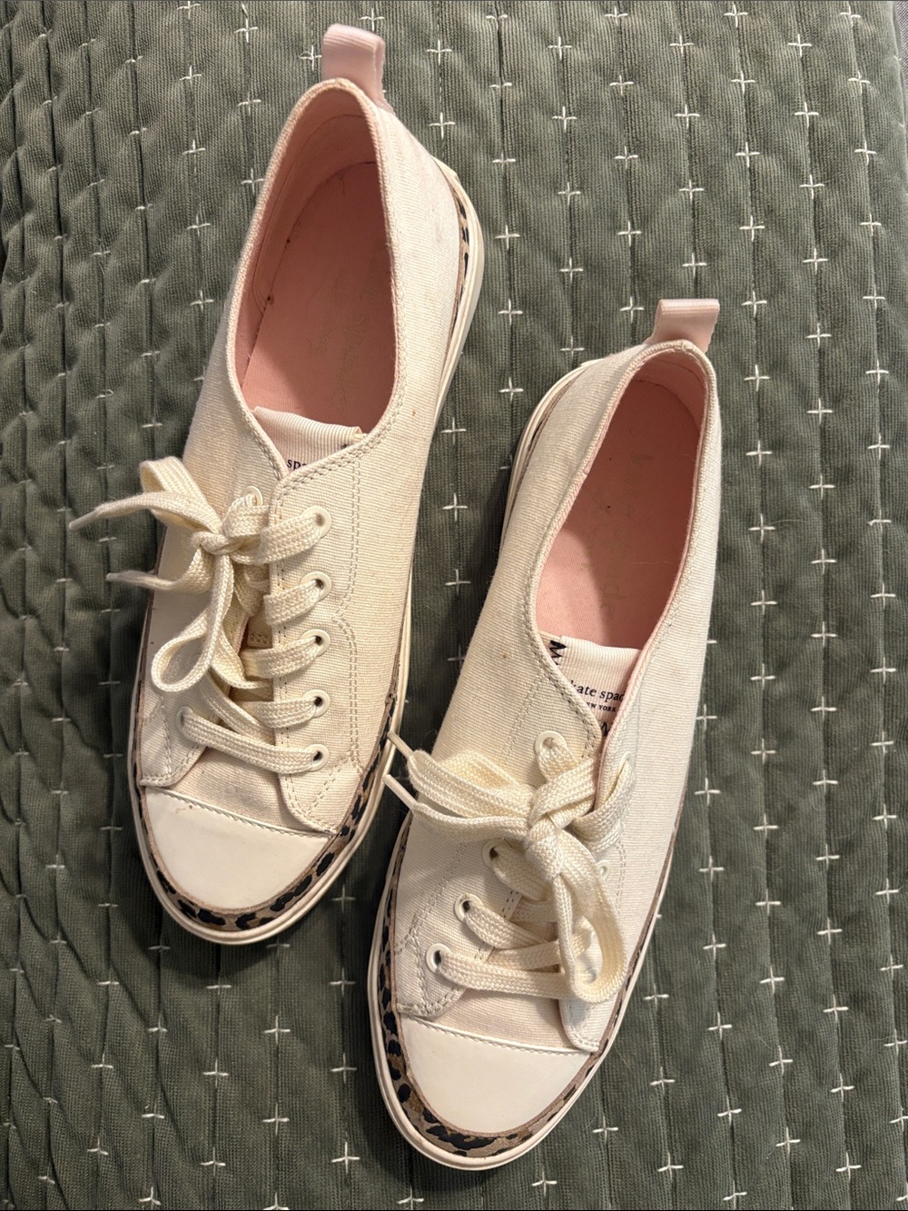 Kate Spade Leopard Trim Cream Canvas Sneakers with Pink Interior Size 9.5 - Picture 1 of 7